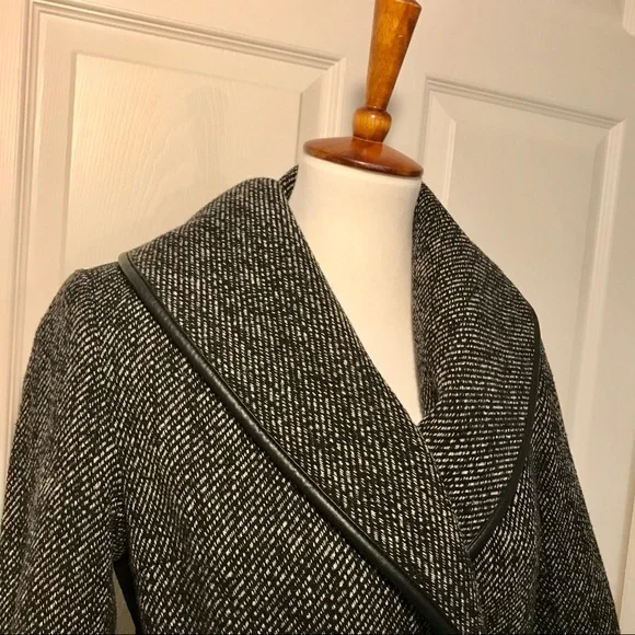 Trina Turk Jami Belted Tie Back Wool Coat Size 0 - Picture 4 of 11